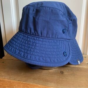 MEC Kids sz XS Navy Bucket Hat